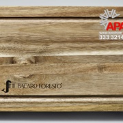 Tagliere Acacia inciso